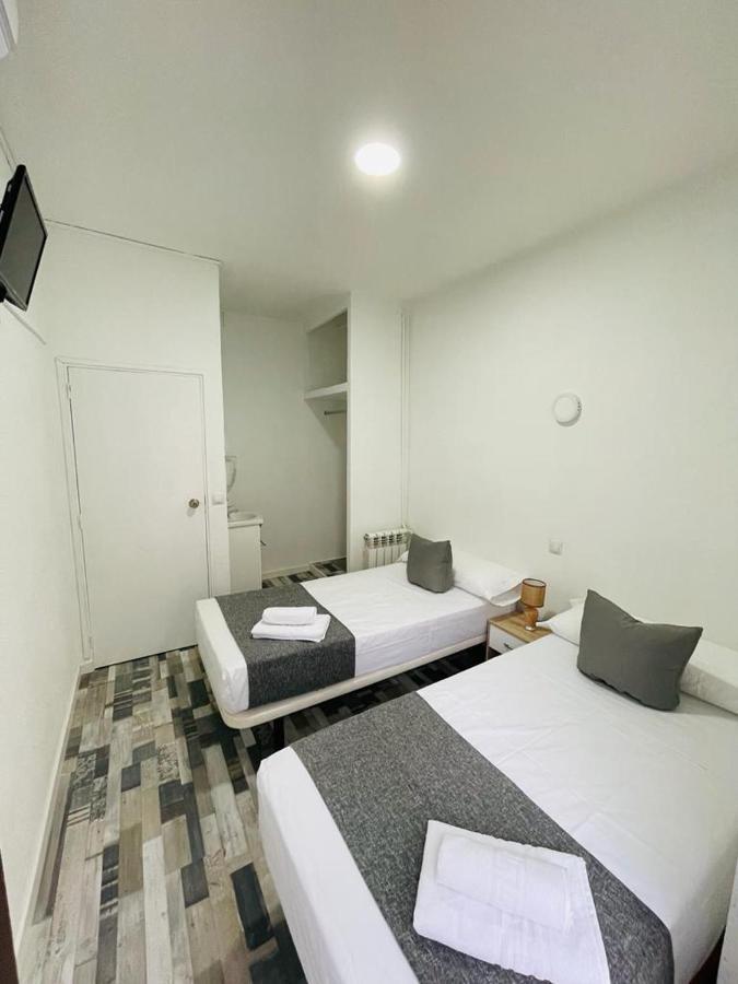 Hostal Noche Y Dia Madrid Exteriör bild